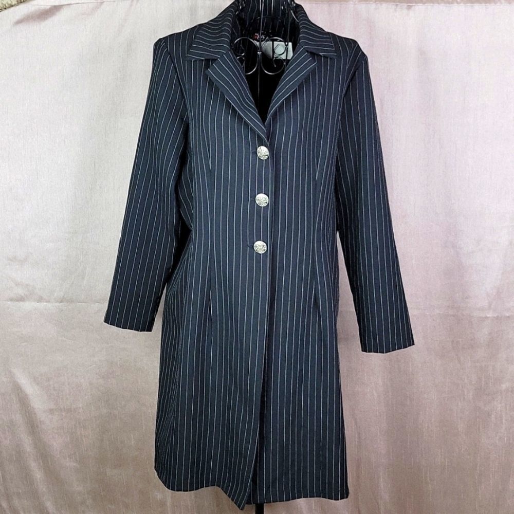 HELENE BLAKE Black and White Pinstripe Suit Jacket Size 16P‎